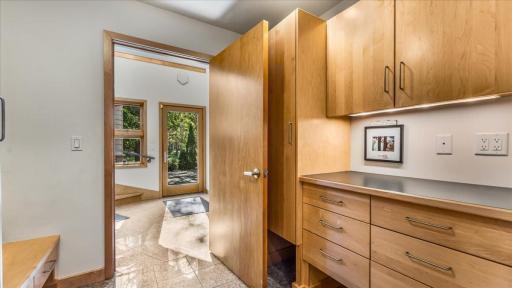 1825 S Le Homme Dieu Drive NE, Alexandria, MN 56308