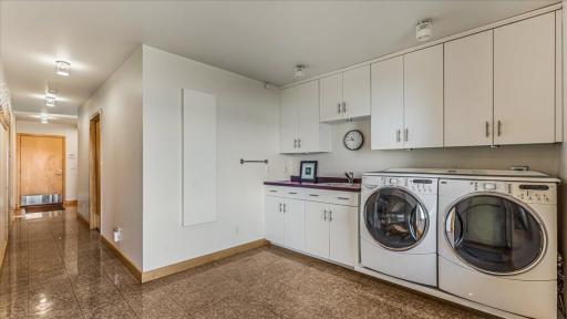 1825 S Le Homme Dieu Drive NE, Alexandria, MN 56308