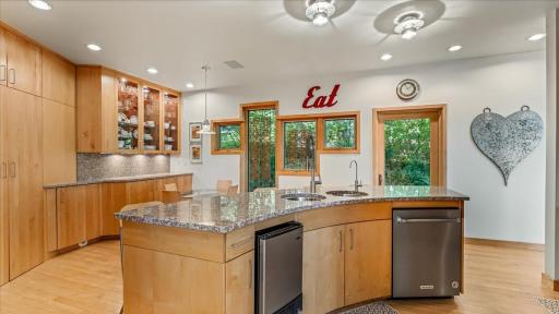 1825 S Le Homme Dieu Drive NE, Alexandria, MN 56308