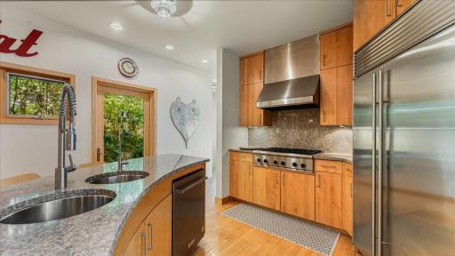 1825 S Le Homme Dieu Drive NE, Alexandria, MN 56308