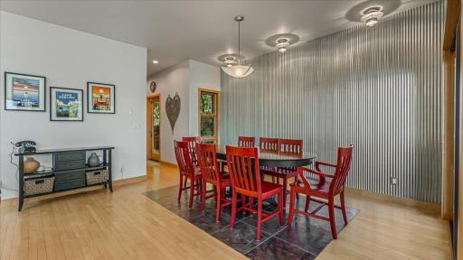1825 S Le Homme Dieu Drive NE, Alexandria, MN 56308