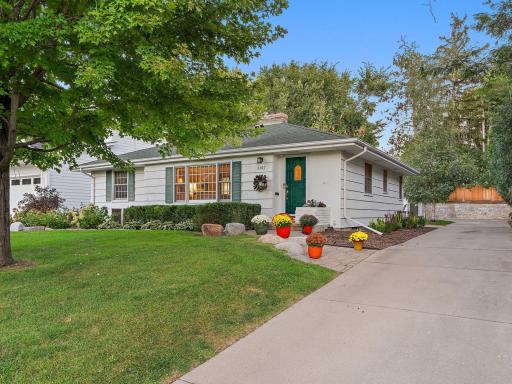 Photo for 5917 Chowen Avenue S, Edina, MN 55410 - listing #6609742 5917 Chowen Avenue S, Edina, MN 55410