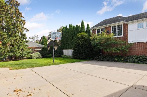 4507 Edina Boulevard, Edina, MN 55424