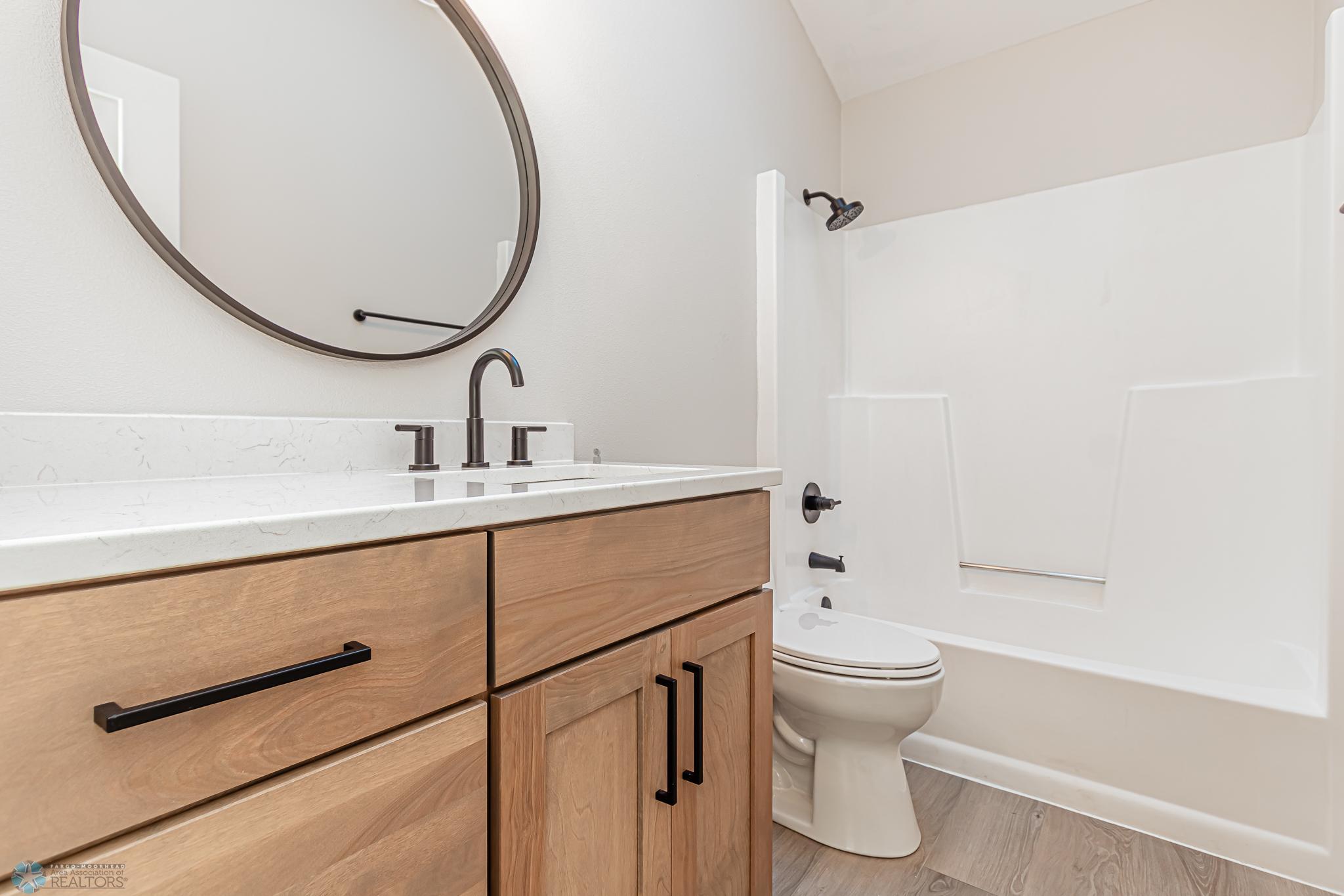 3307 River Dr S, Fargo, ND 58104-28.jpg