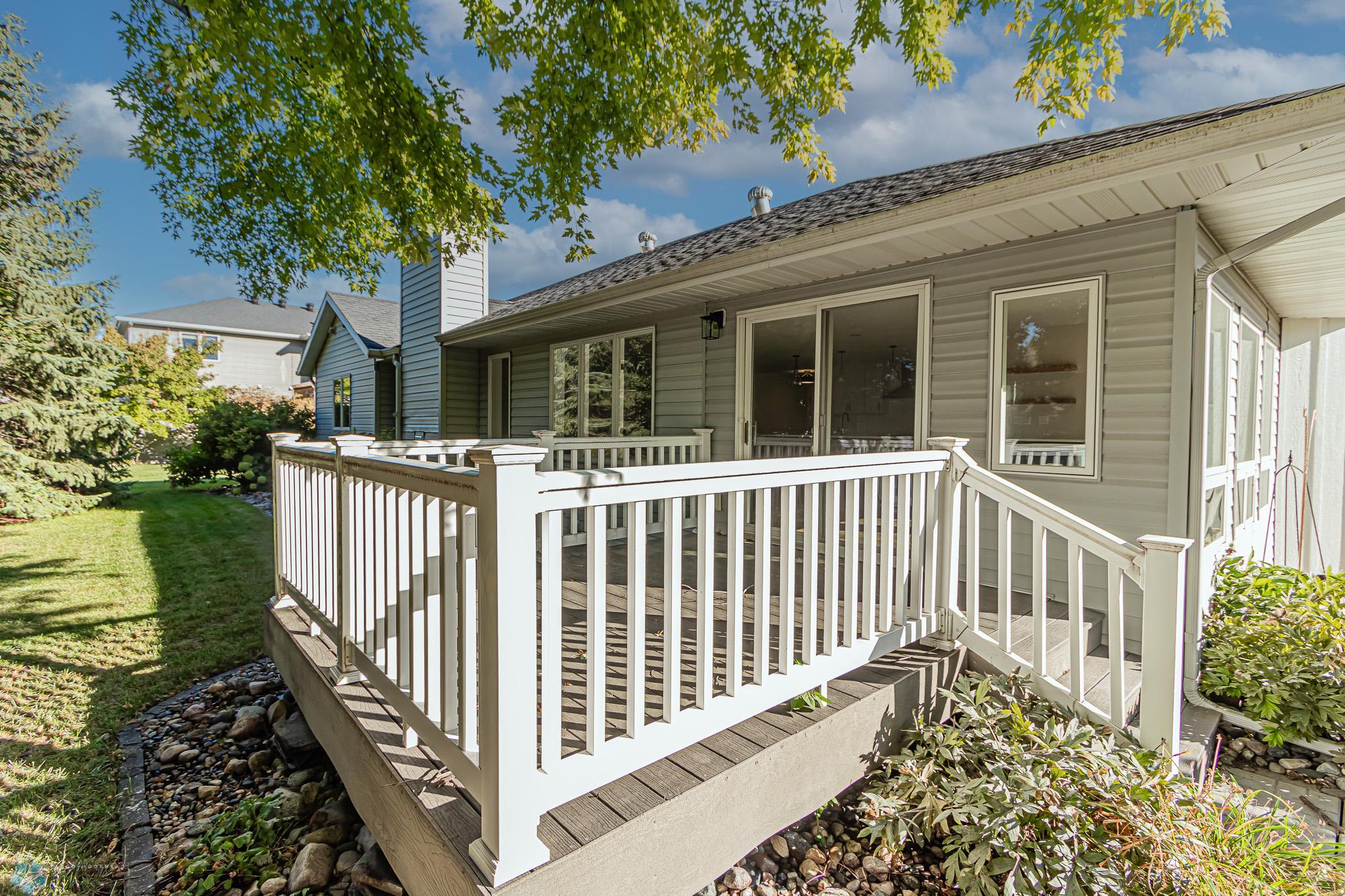 3307 River Dr S, Fargo, ND 58104-04.jpg