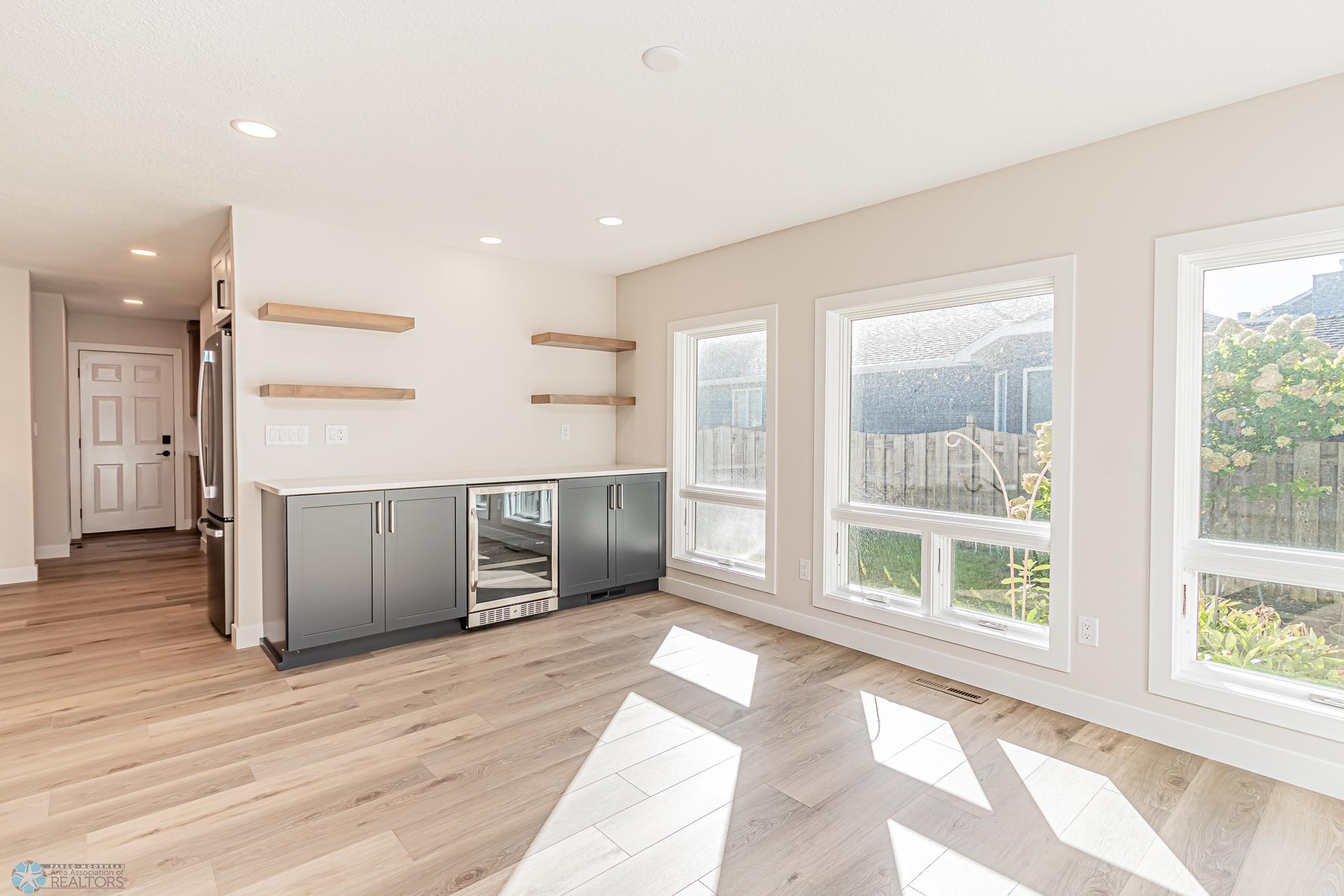 3307 River Dr S, Fargo, ND 58104-35.jpg