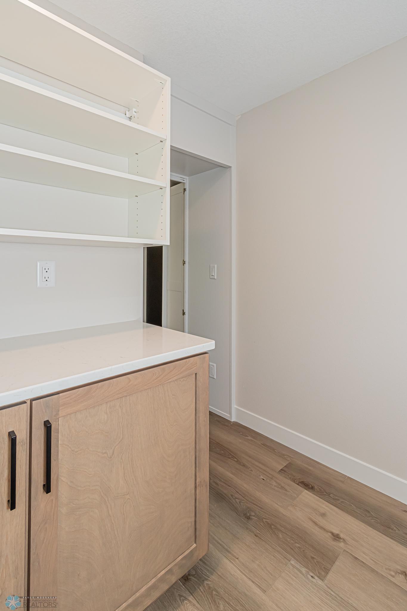 3307 River Dr S, Fargo, ND 58104-1.jpg