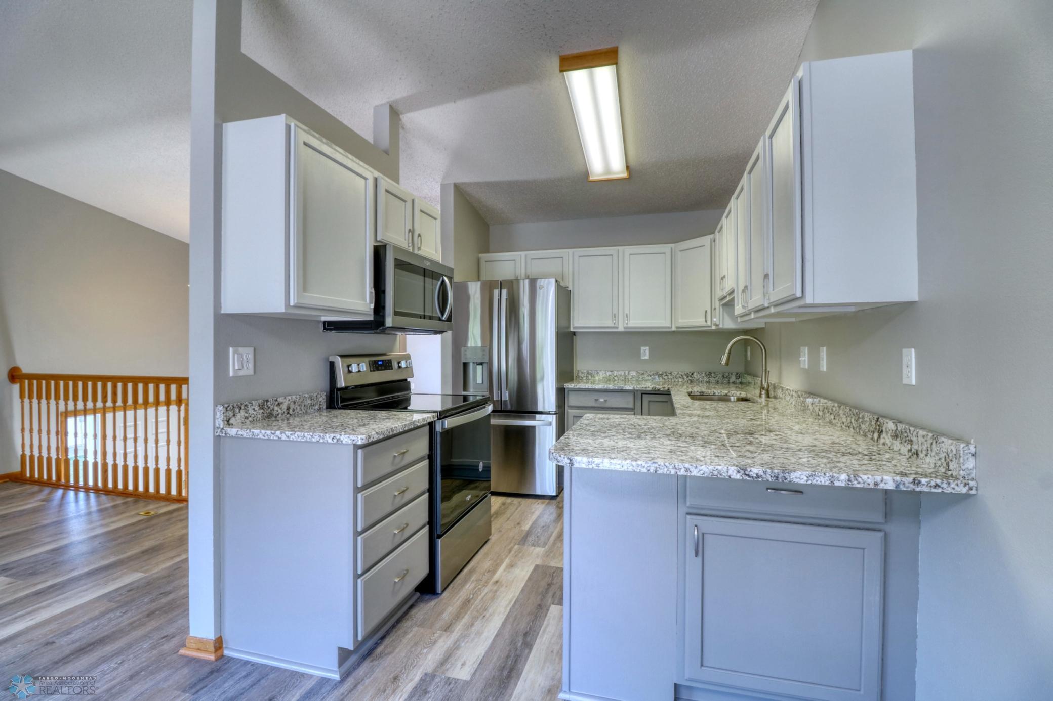 Kitchen1_1.jpg