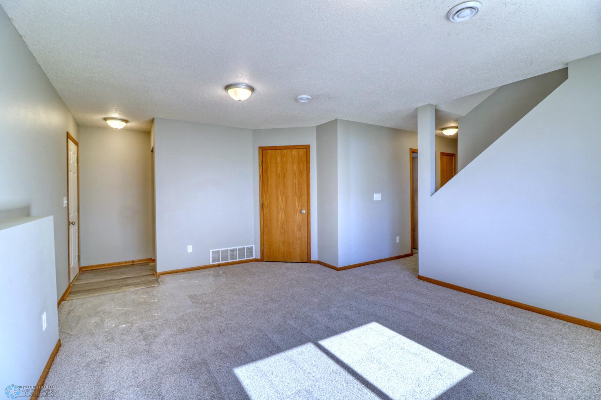 Basement1_4.jpg