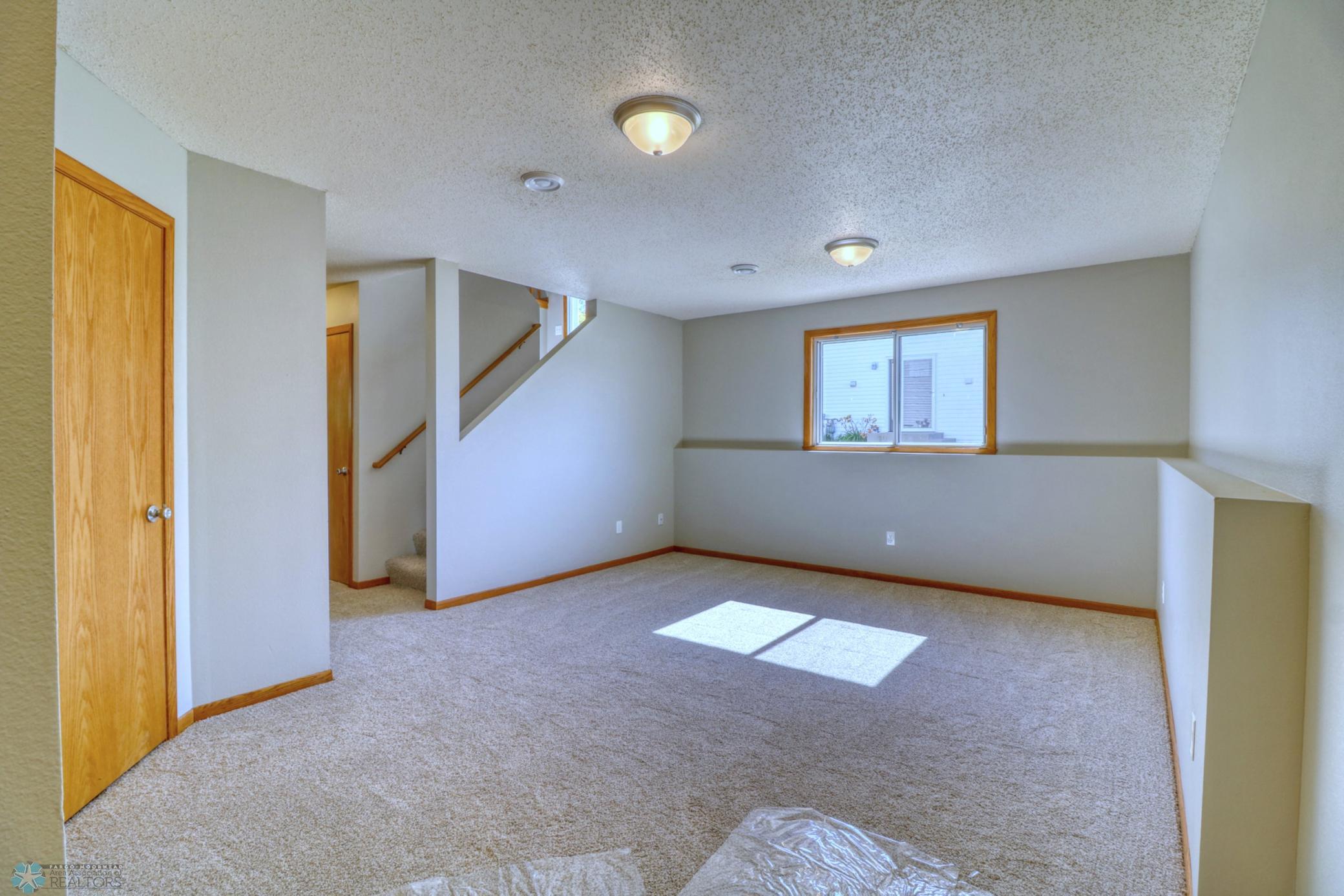 Basement1_1.jpg
