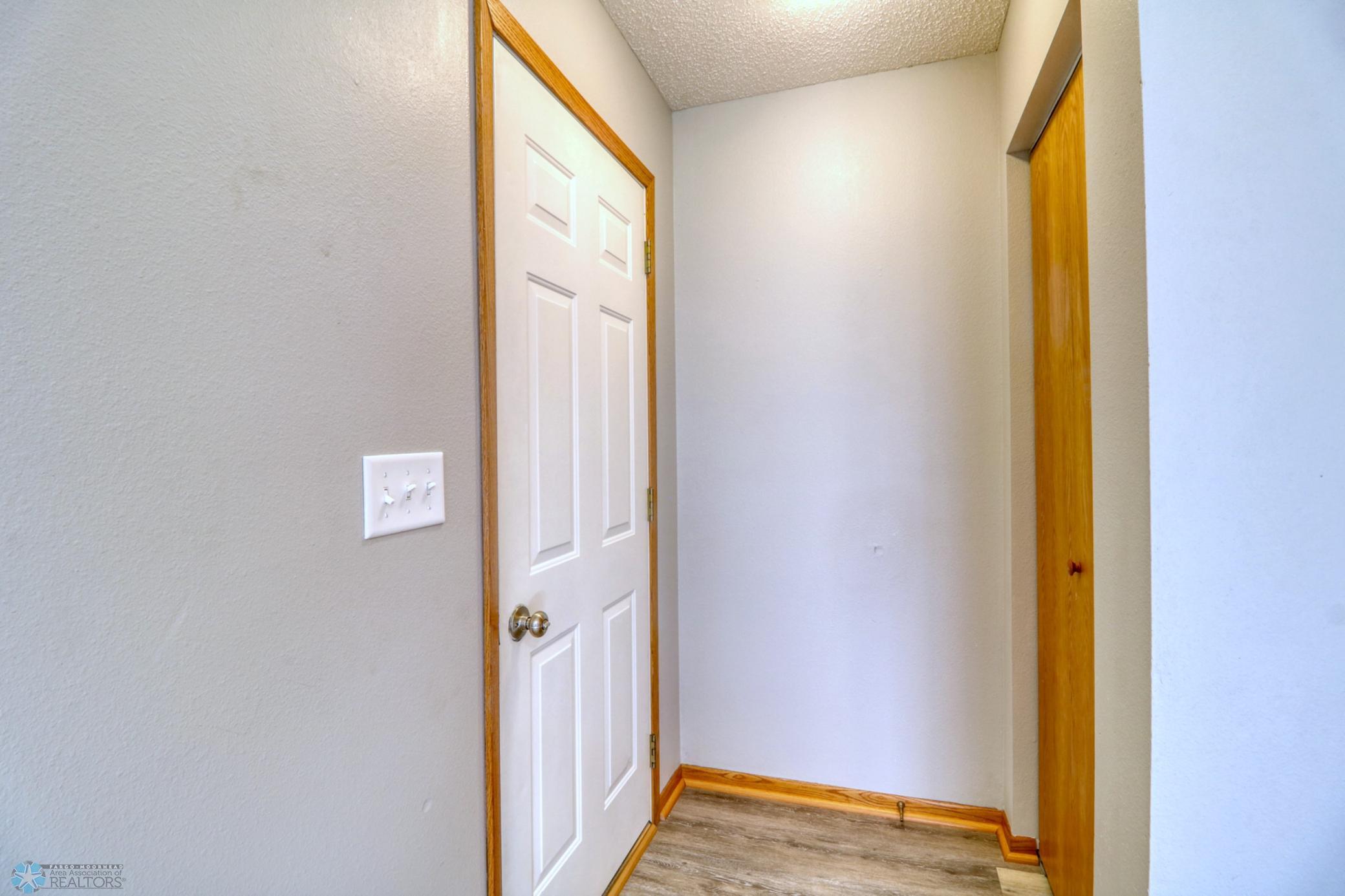 Basement Entry1_1.jpg