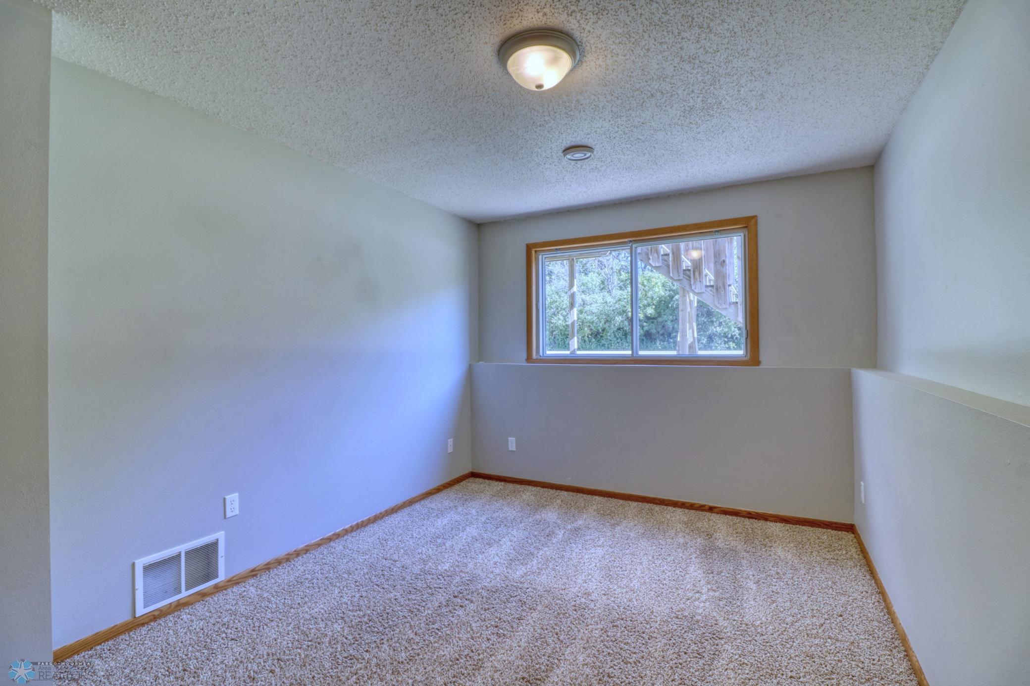 Basement Bedroom2_1.jpg
