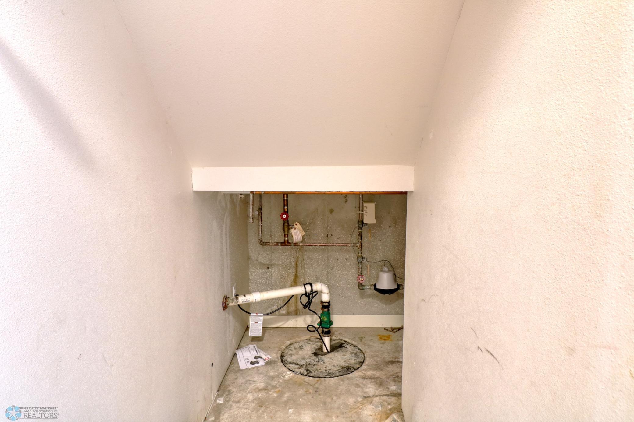 Sump Pump.jpg