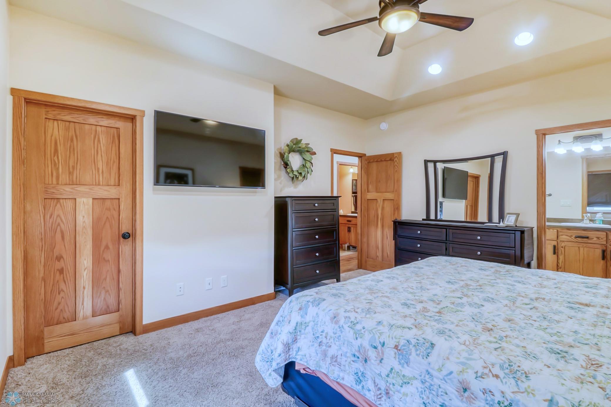 Primary Bedroom1_3.jpg