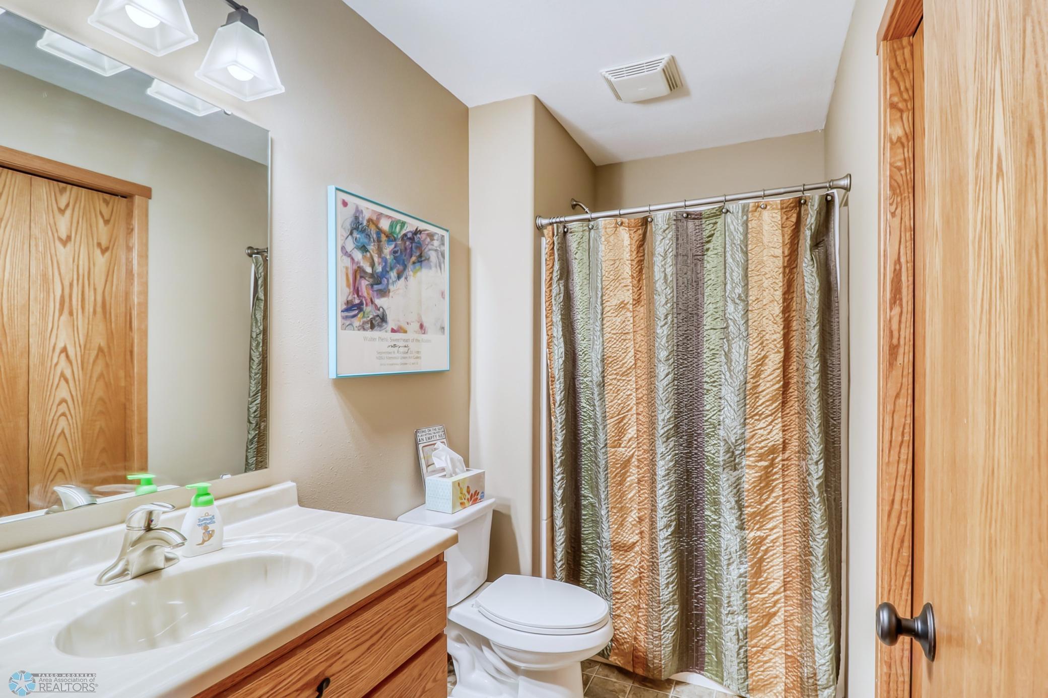 Basement Bathroom1_1.jpg