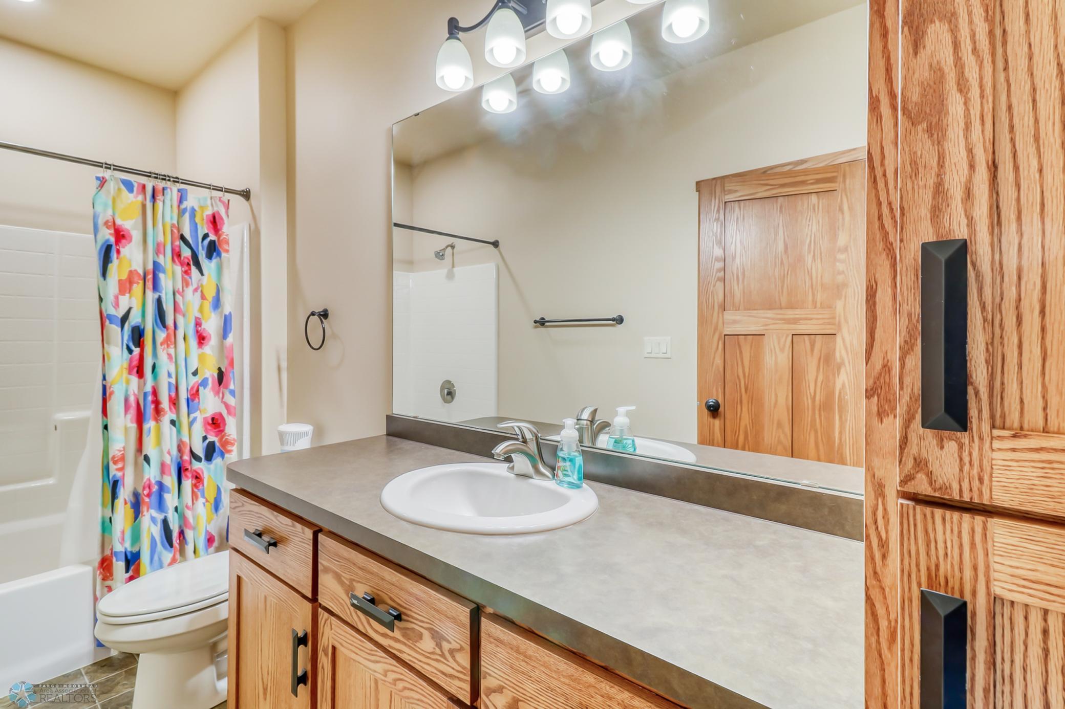 Primary Bathroom1_0.jpg