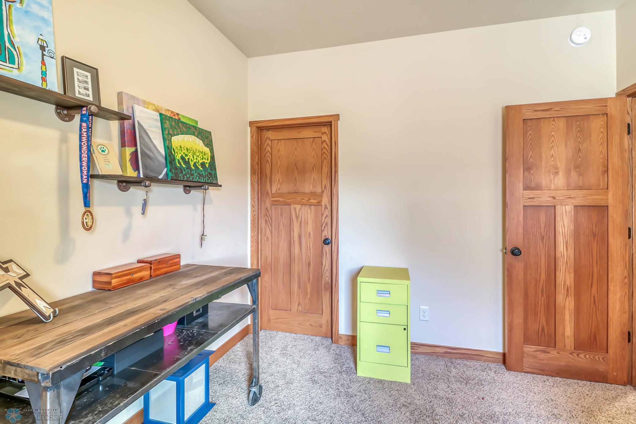 Bedroom1_2.jpg