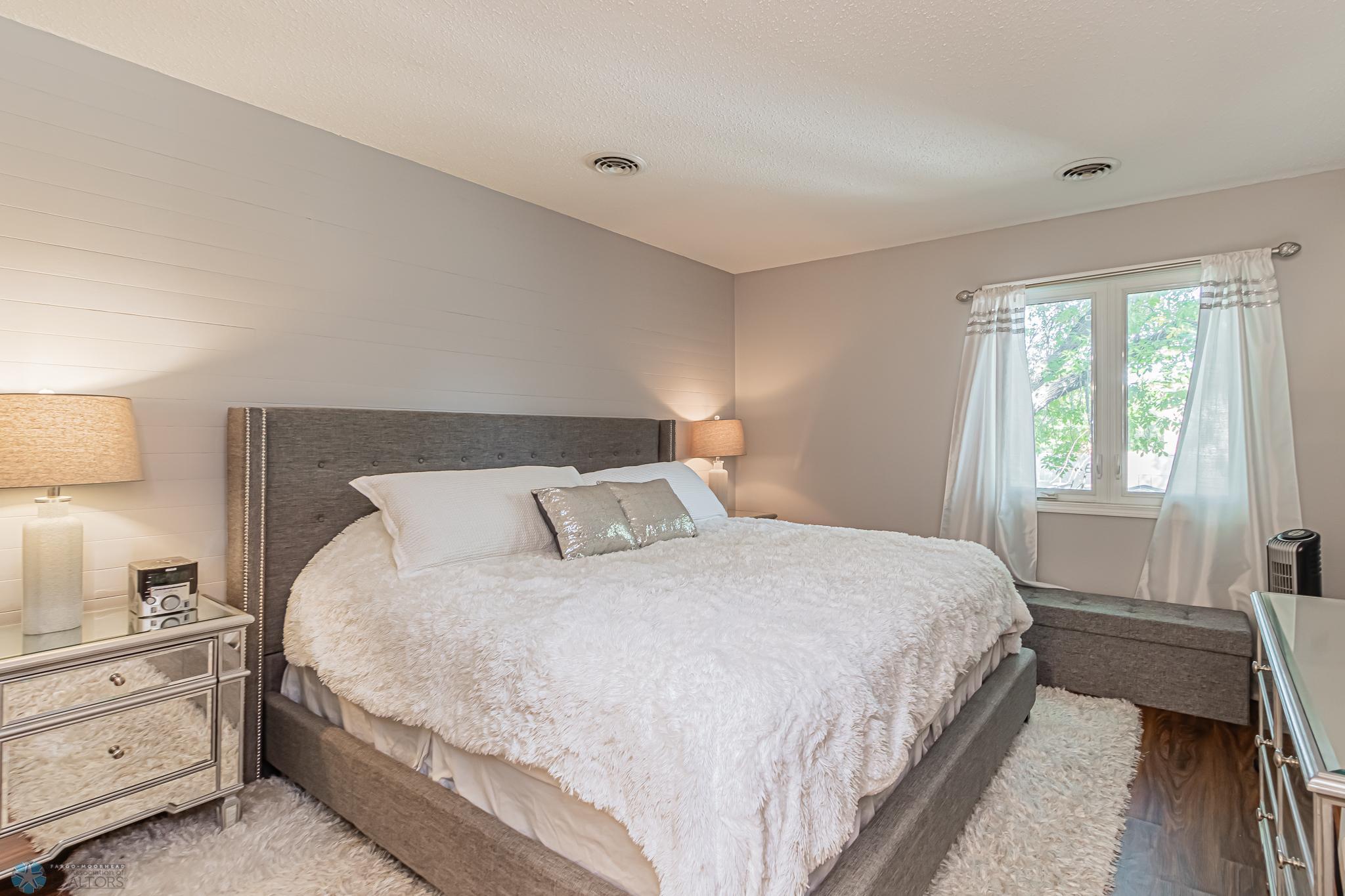 3237 17th Ave S Apartment 203 Fargo, ND 58103-20.jpg