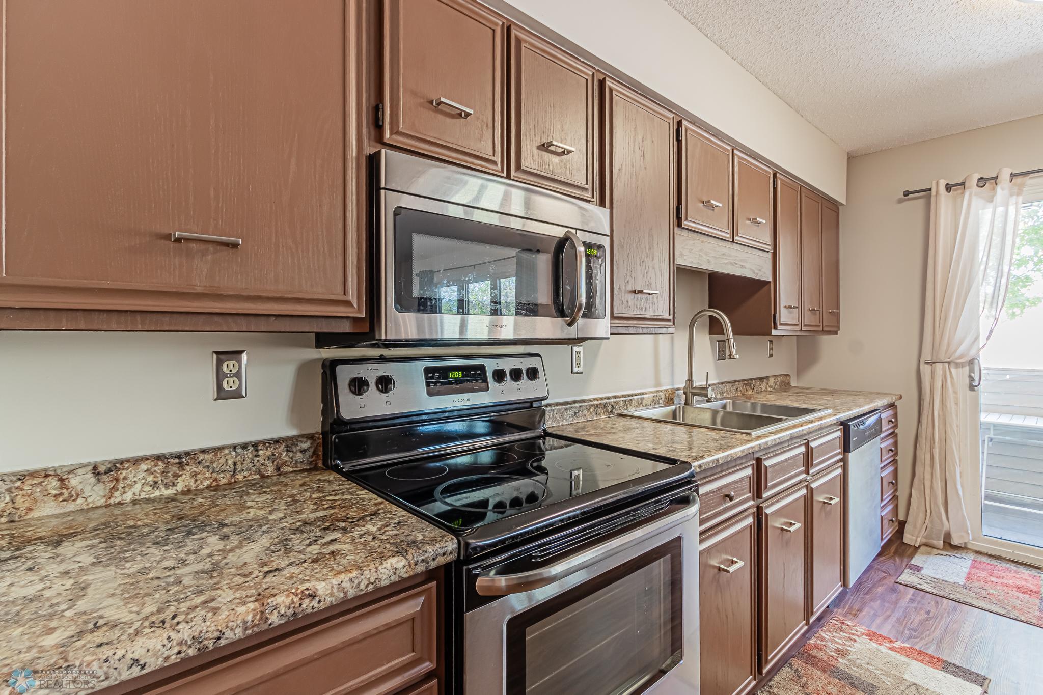 3237 17th Ave S Apartment 203 Fargo, ND 58103-13.jpg