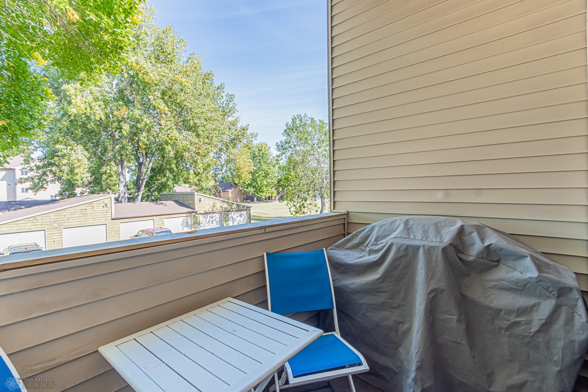 3237 17th Ave S Apartment 203 Fargo, ND 58103-10.jpg