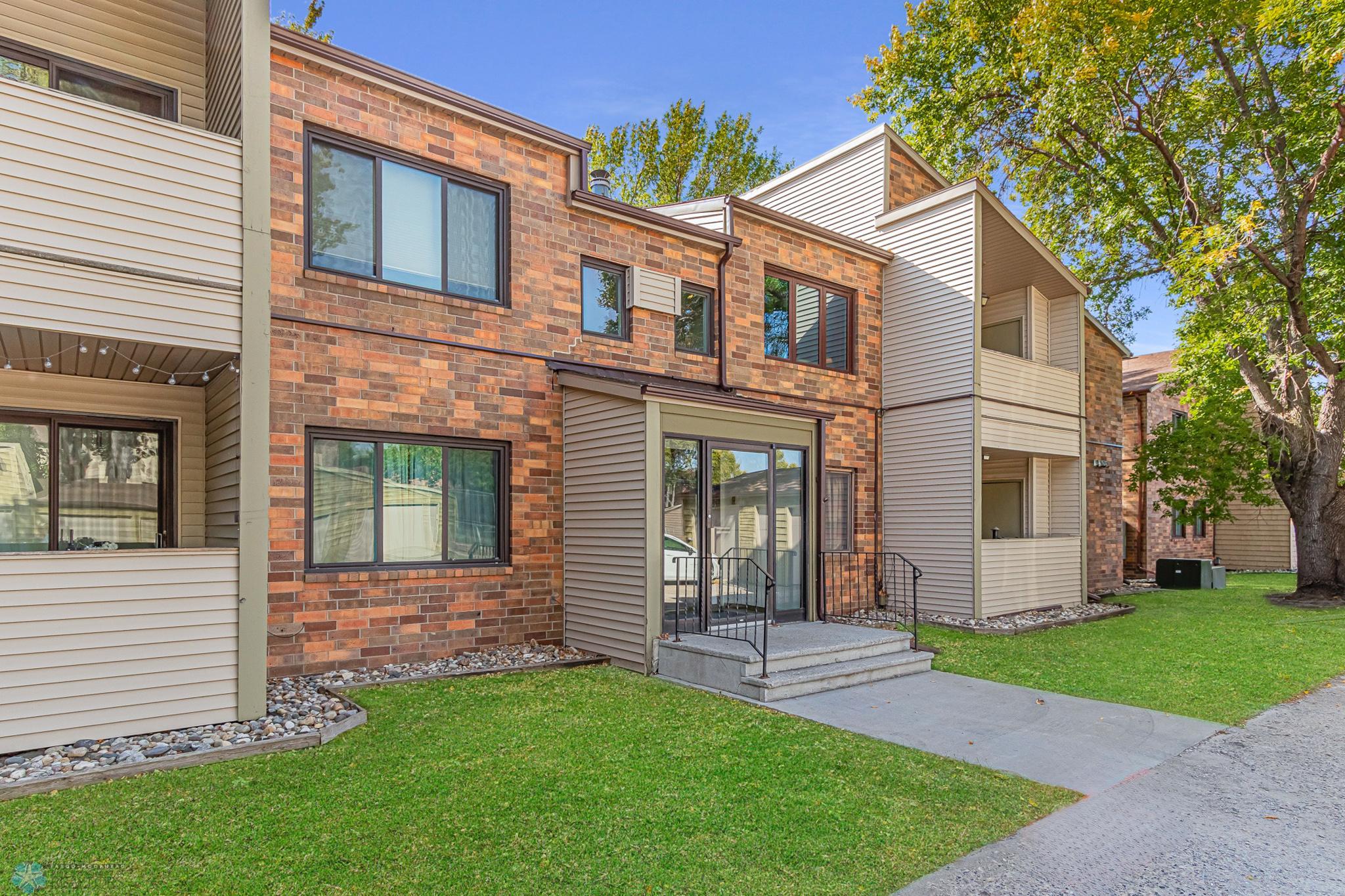 3237 17th ave s apartment 203 fargo, nd 58103-02.jpg