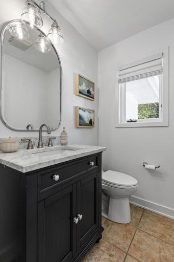 2940 Casco Point Road, Wayzata, MN 55391