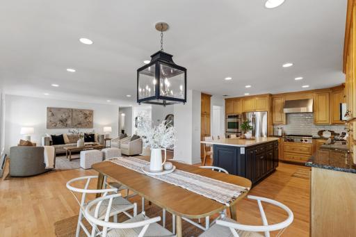 2940 Casco Point Road, Wayzata, MN 55391