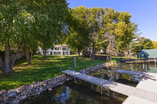 2940 Casco Point Road, Wayzata, MN 55391