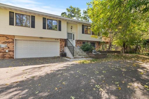01-Vivid Spaces_4194 Bridgewood Terrace_01.jpg
