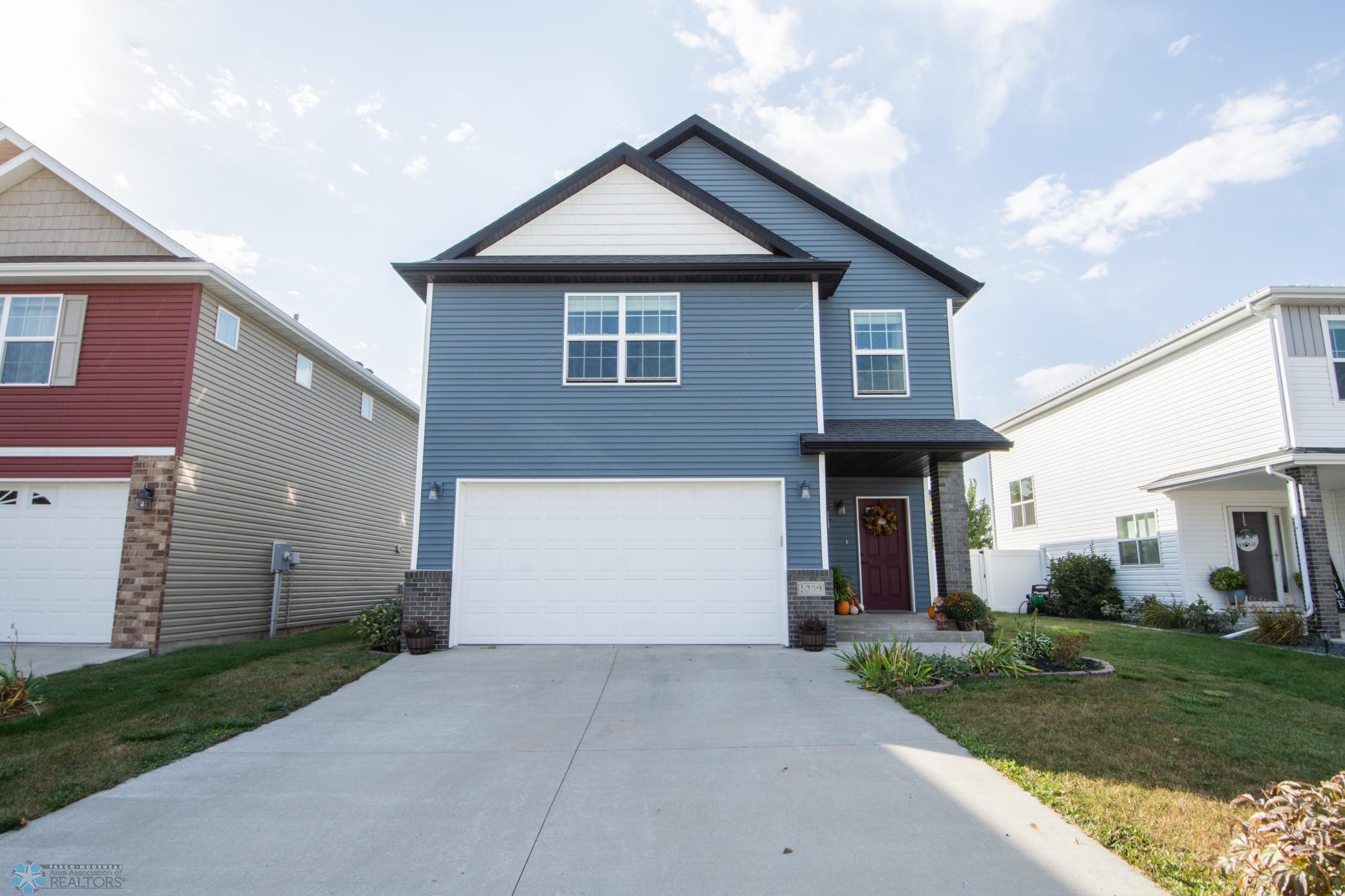 Welcome Home to 1039 30th Ave W!!