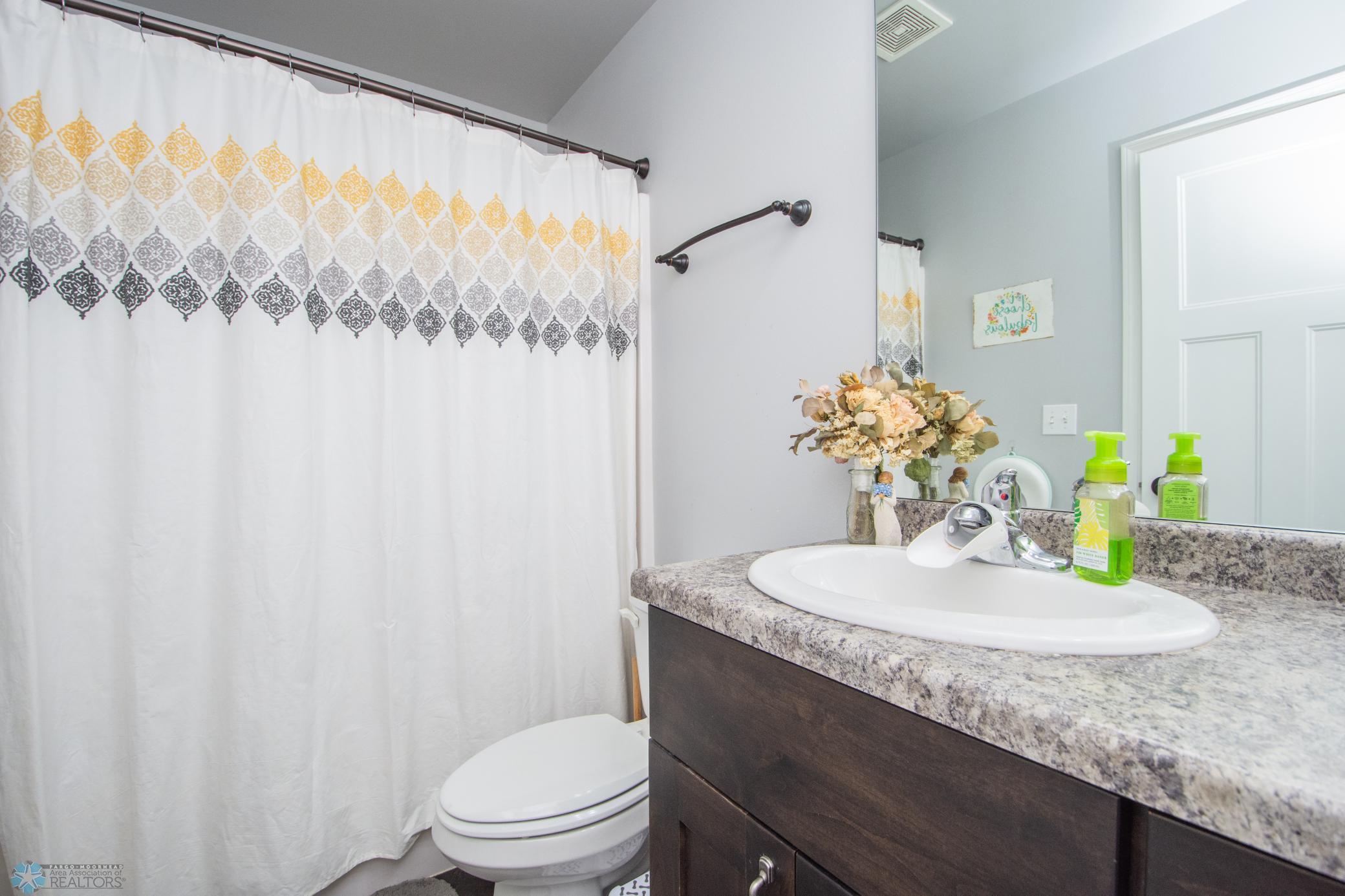 Upper Full Bath