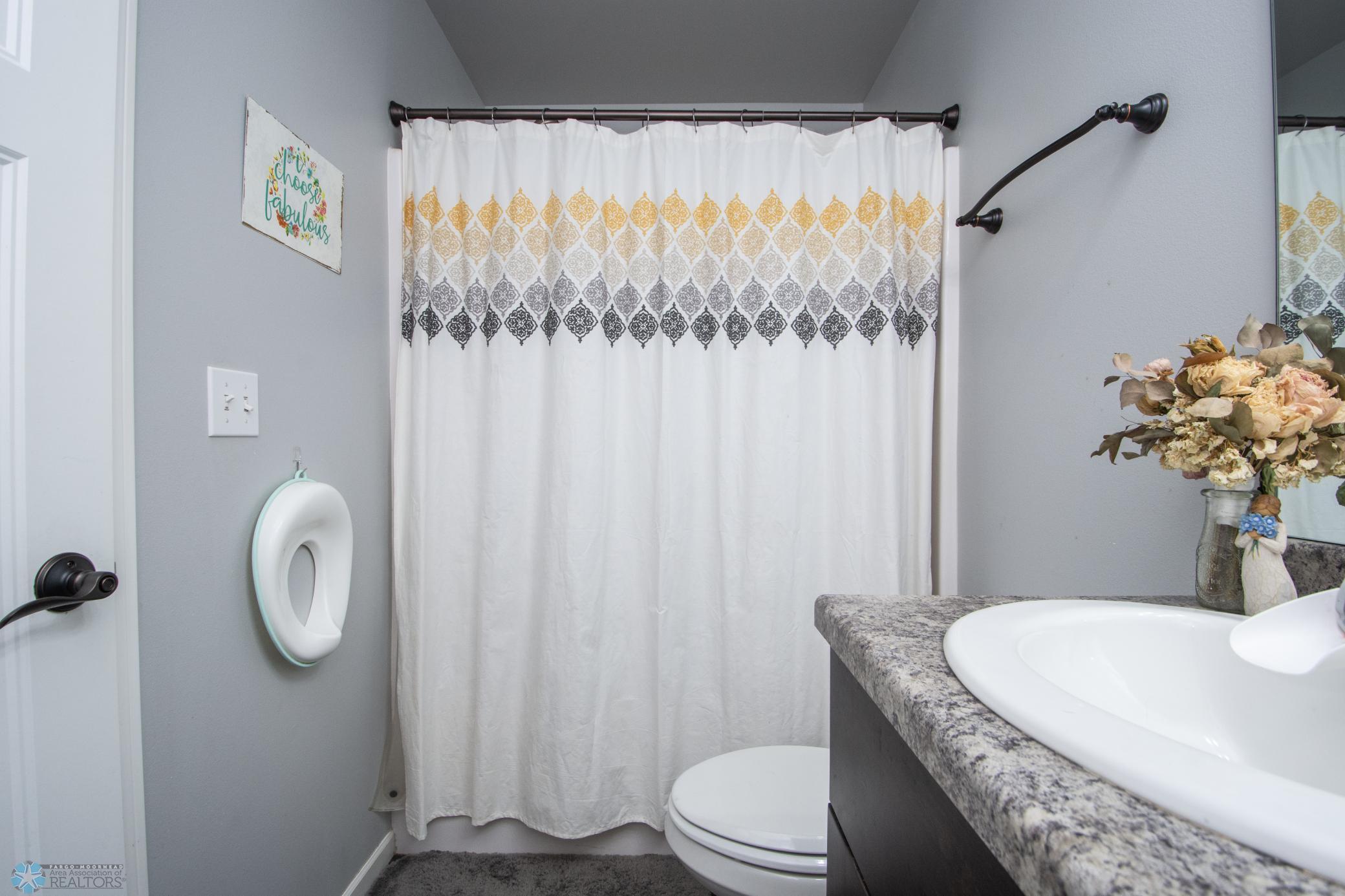Upper Full Bath