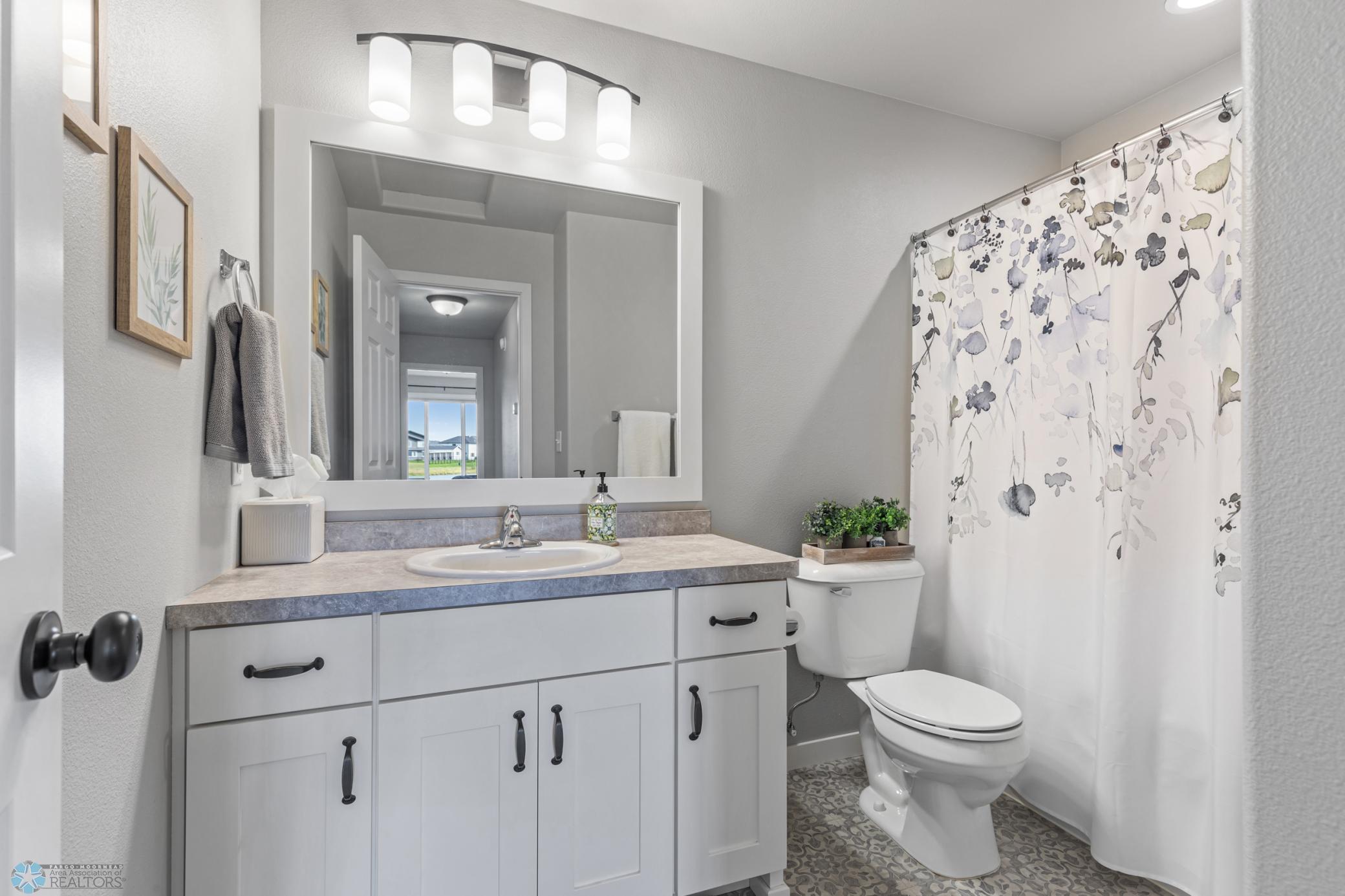 Main Floor Full Bath