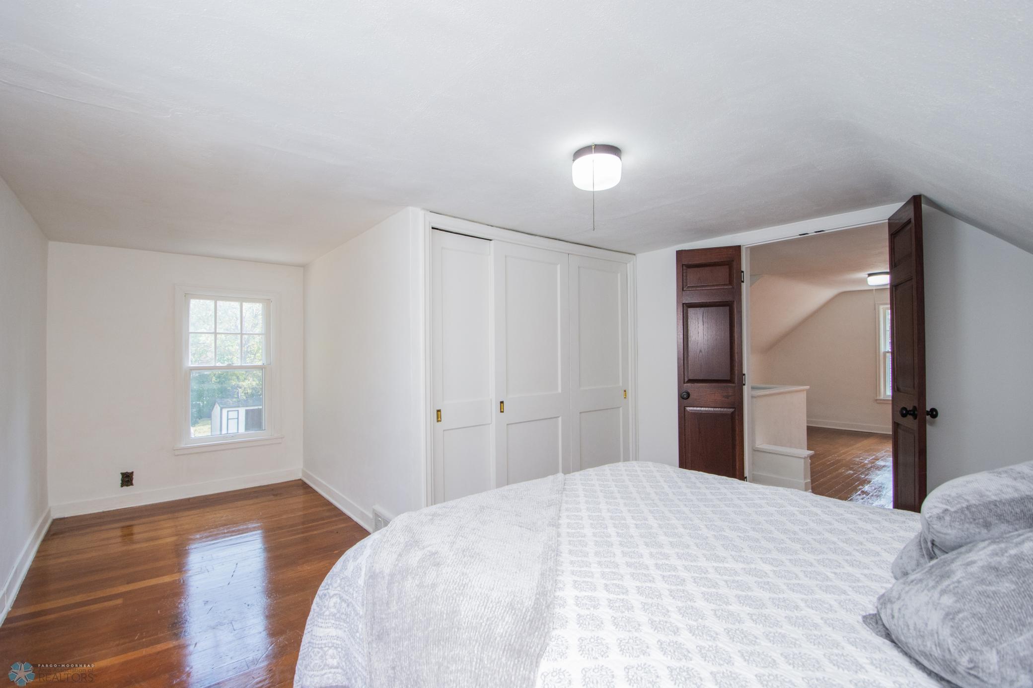 2nd bedroom upper level