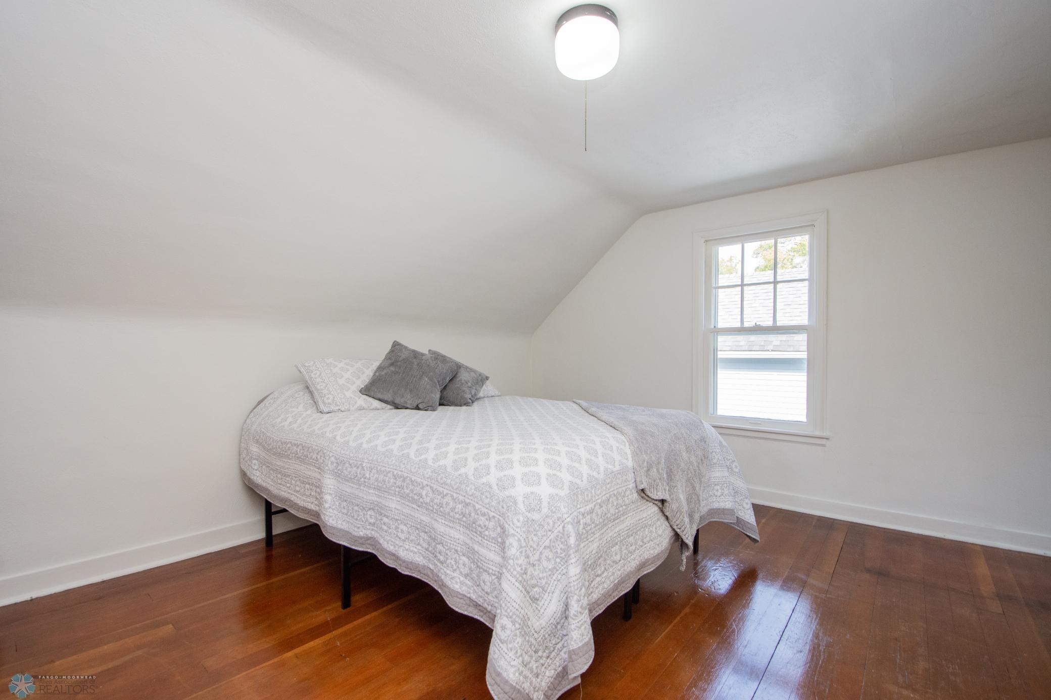 2nd bedroom upper level