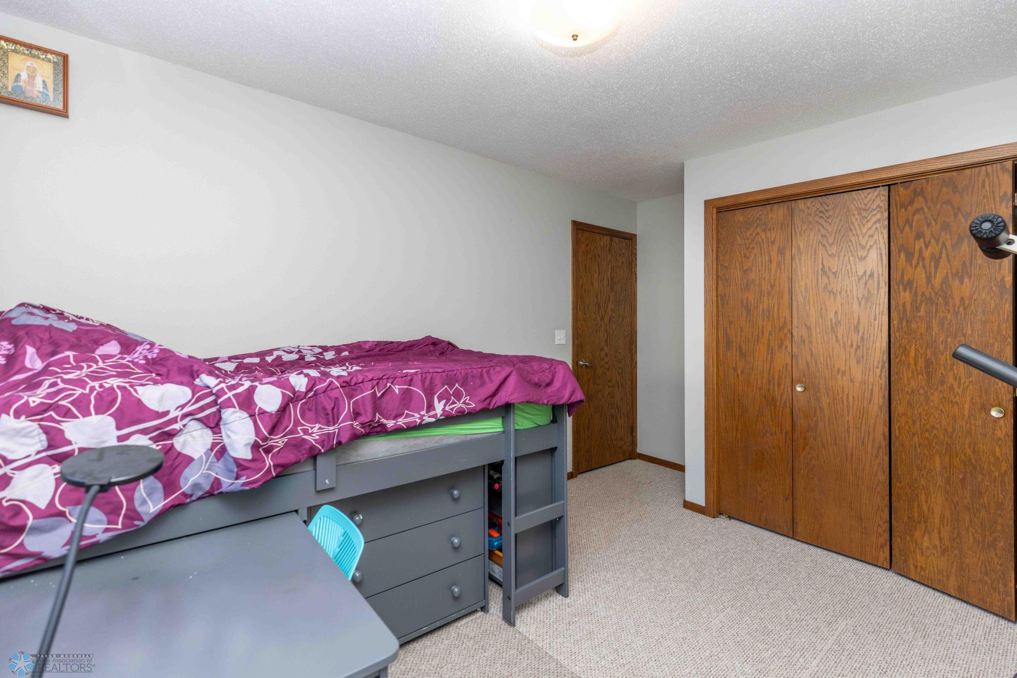 3044 bohnet blvd-50.jpg
