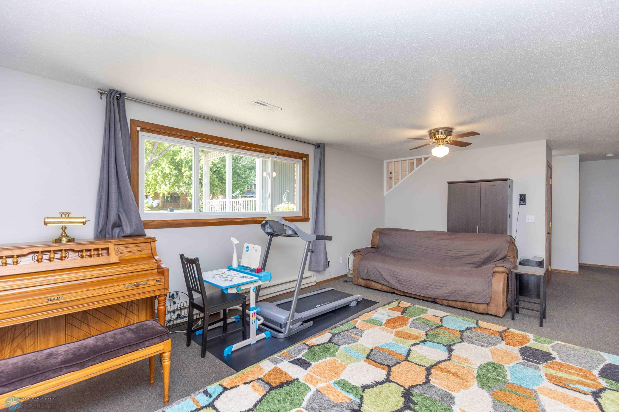 3044 bohnet blvd-47.jpg