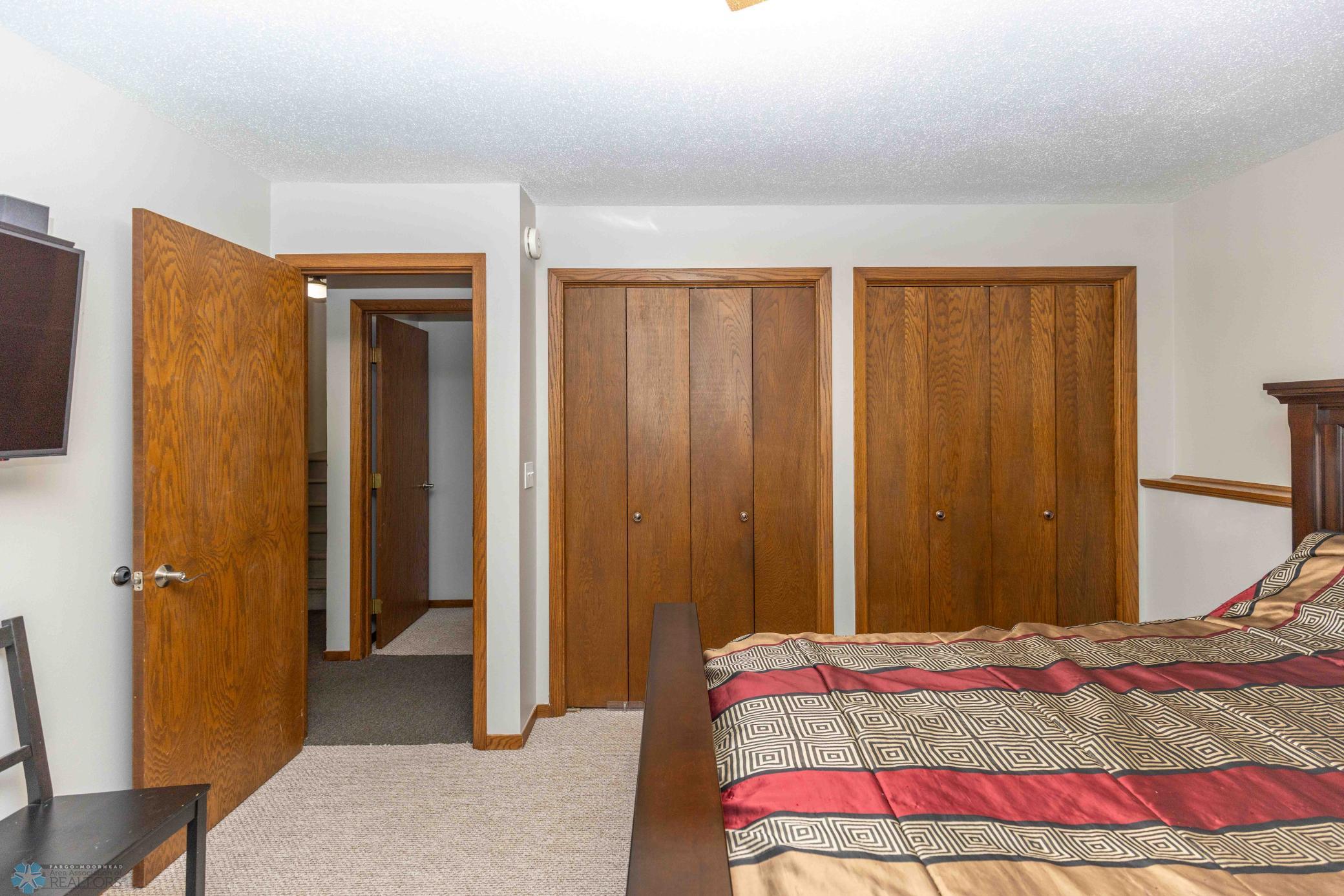 3044 bohnet blvd-52.jpg