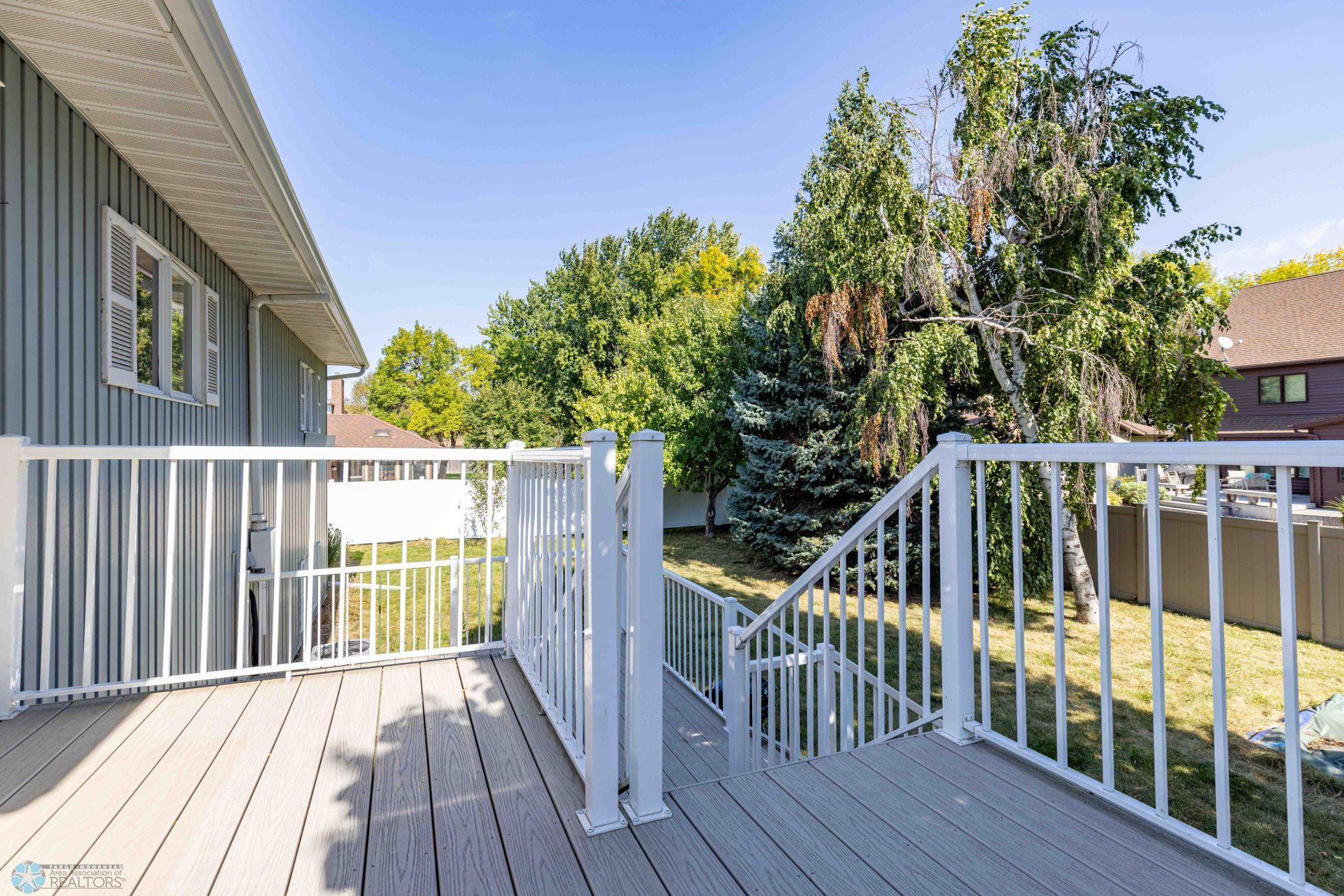3044 bohnet blvd-10.jpg