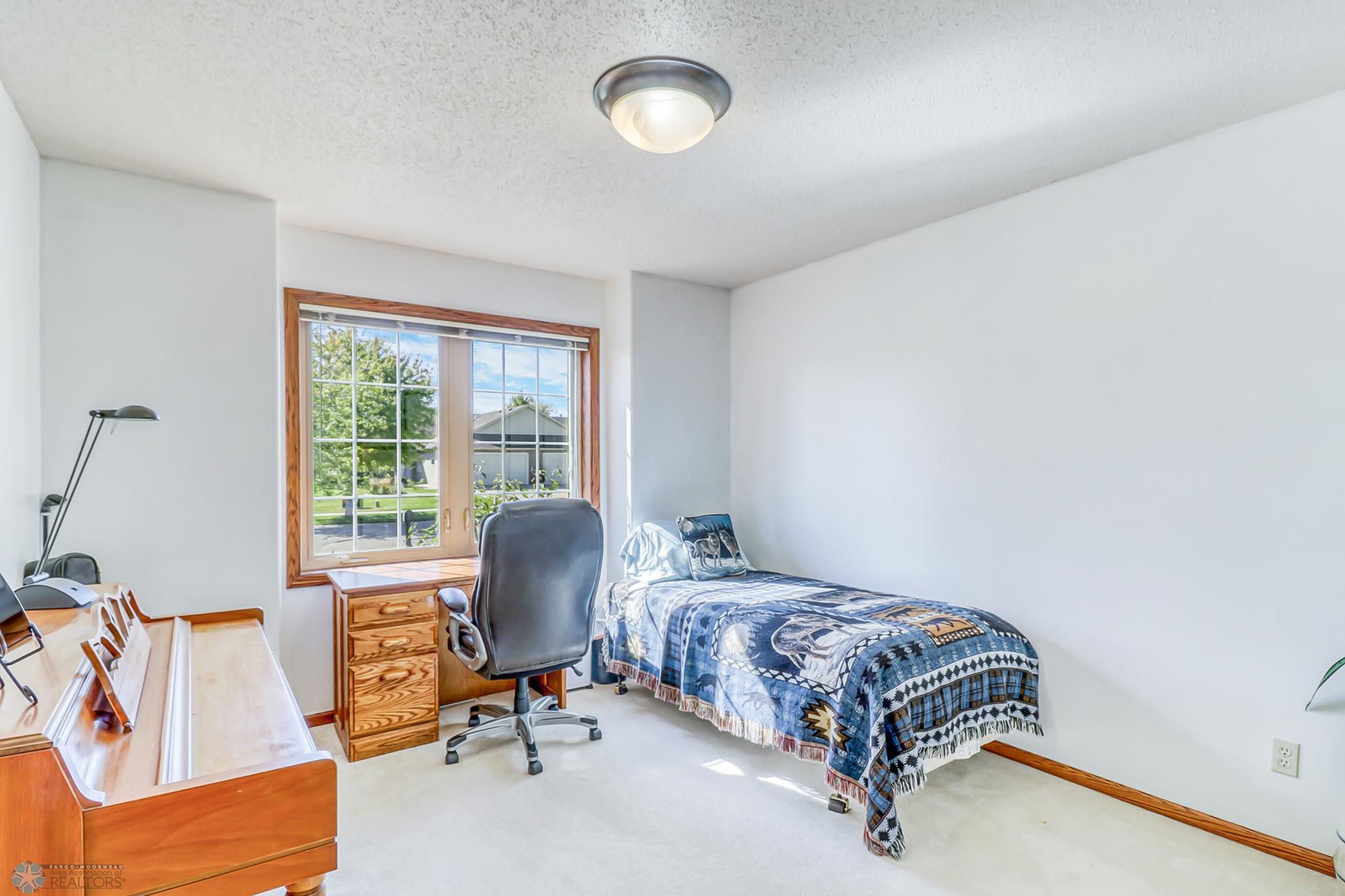 Bedroom2_1.jpg