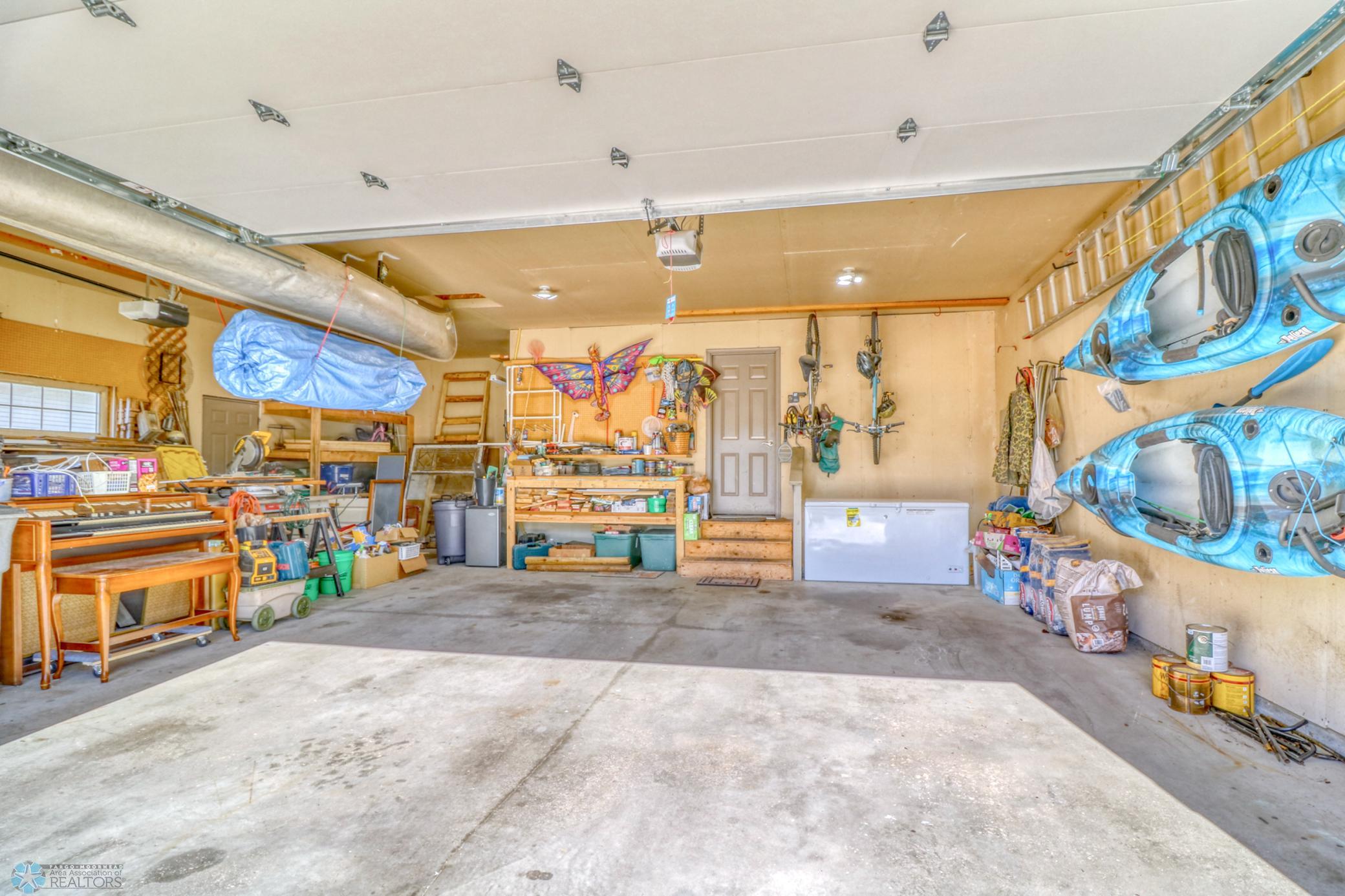 Garage1_1.jpg