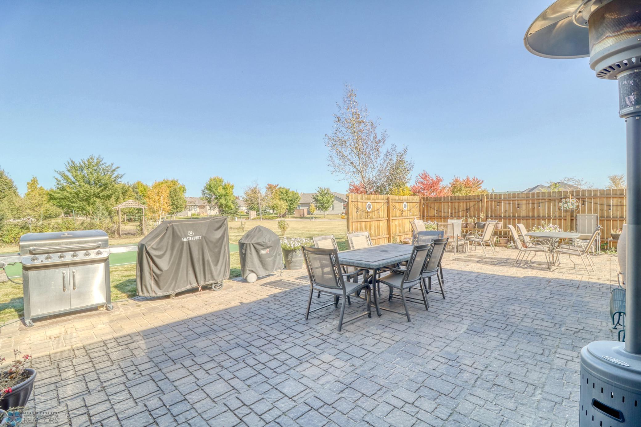 Backyard_Patio1_5.jpg