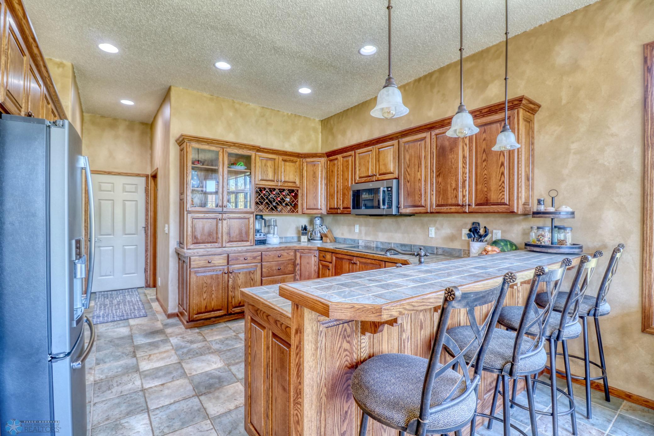 Kitchen1_2.jpg