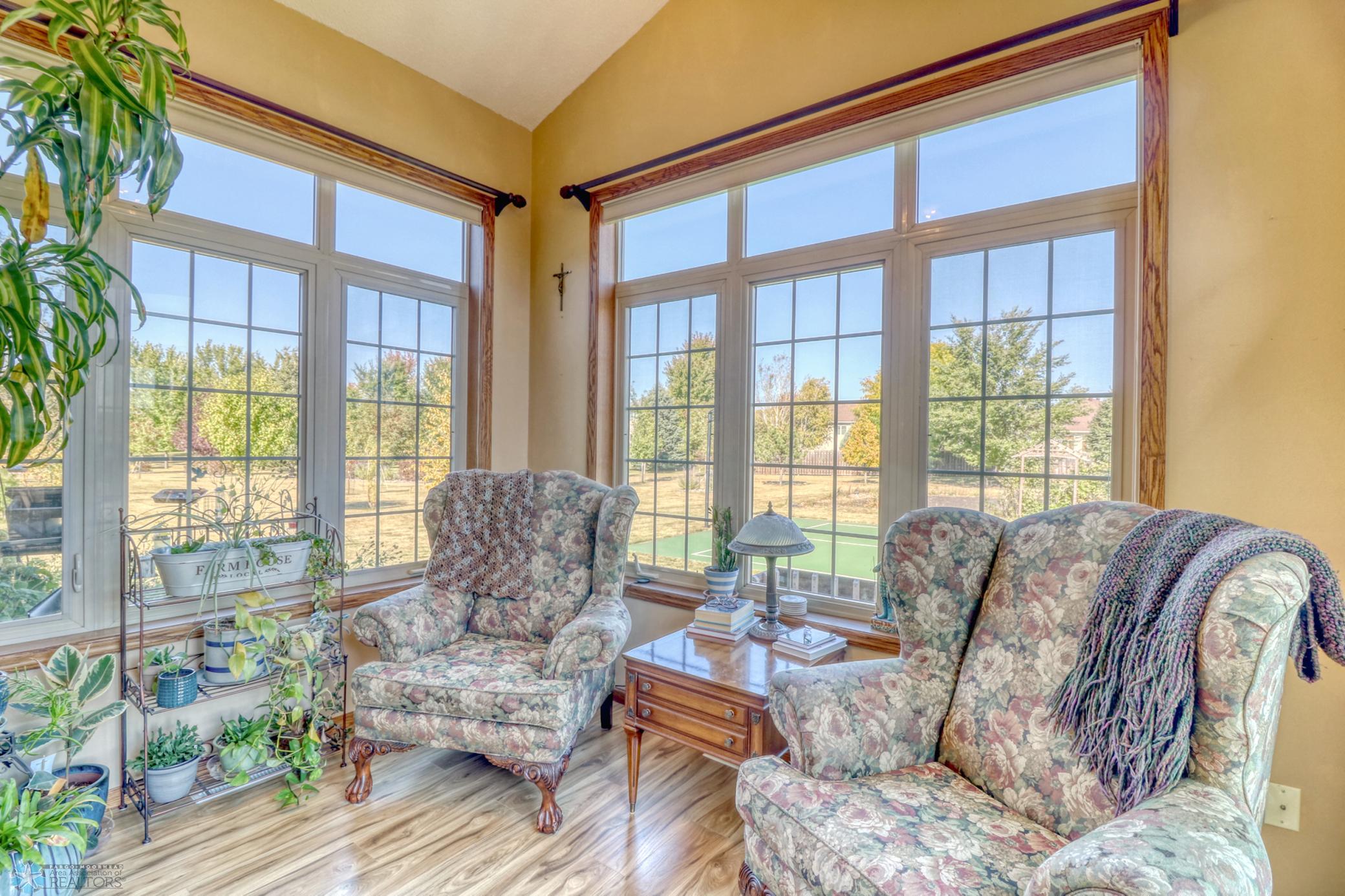 Sunroom1_1.jpg