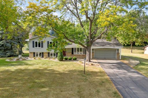 10520 39th Avenue N, Plymouth, MN 55441