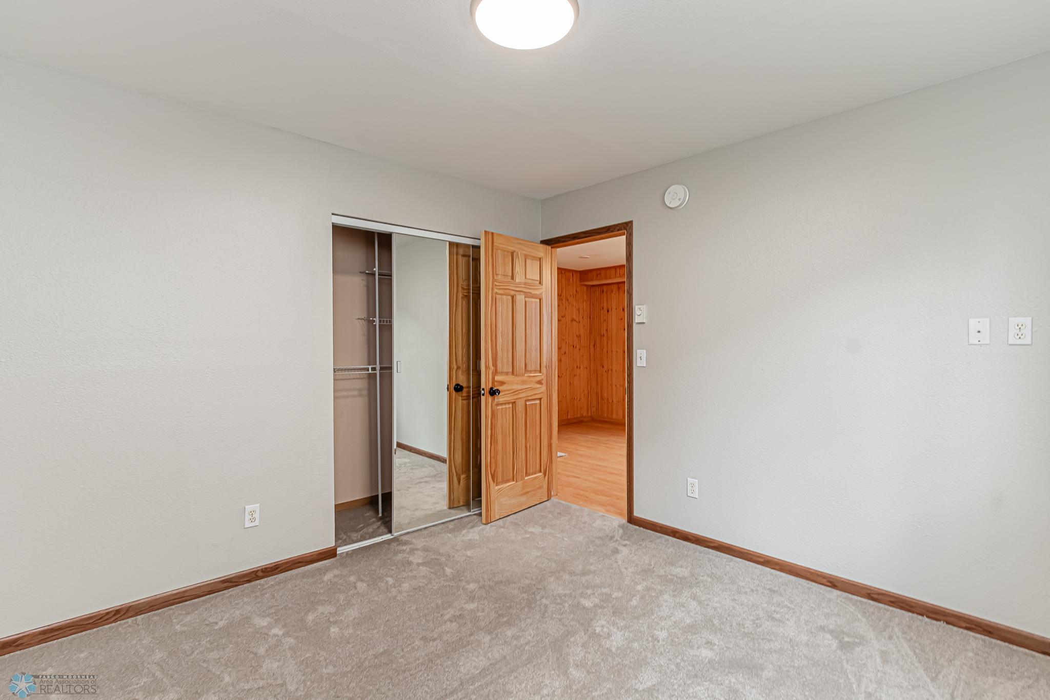 1815 56th Ave S, Fargo, ND-09.jpg