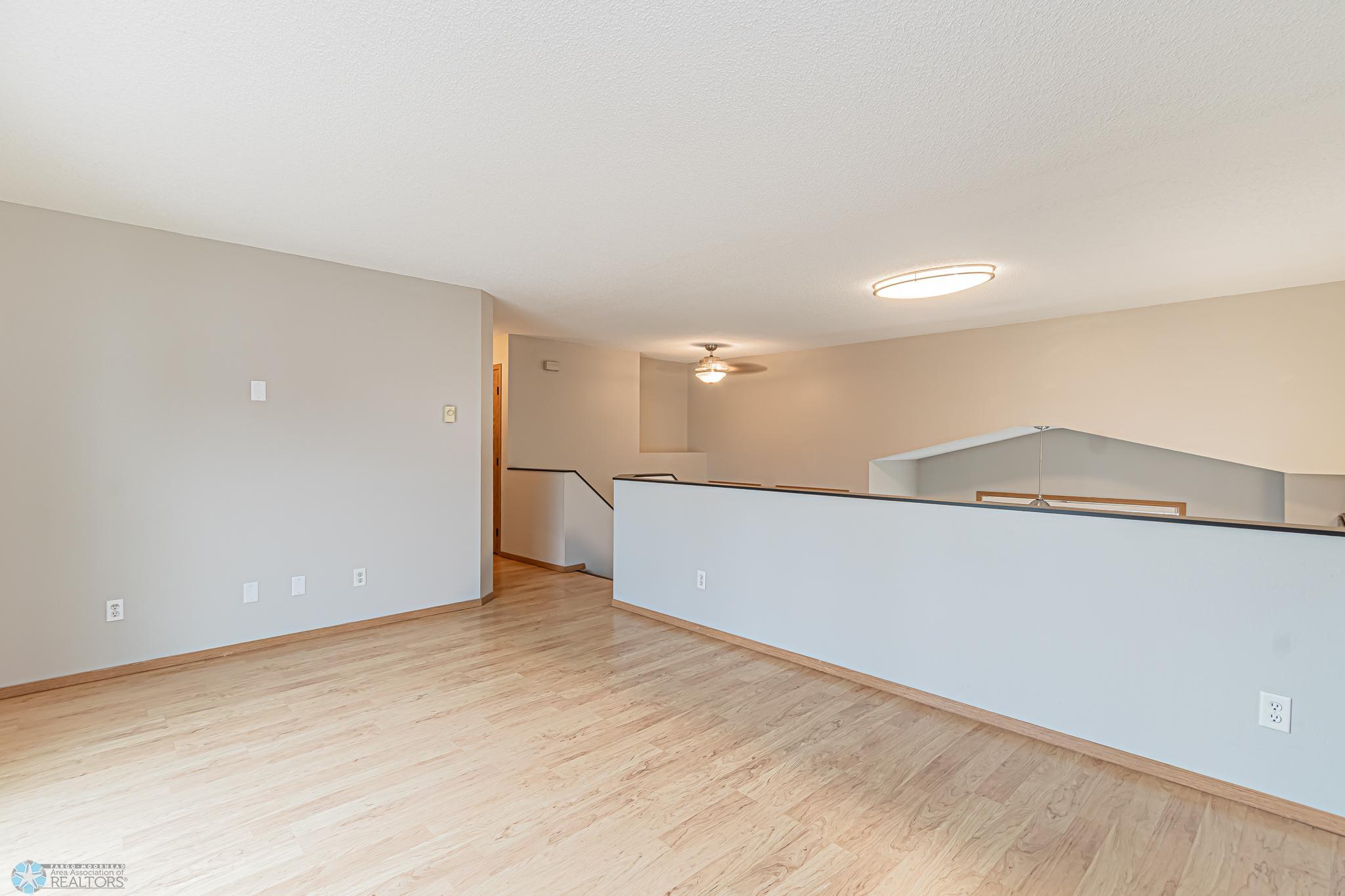 1815 56th Ave S, Fargo, ND-18.jpg