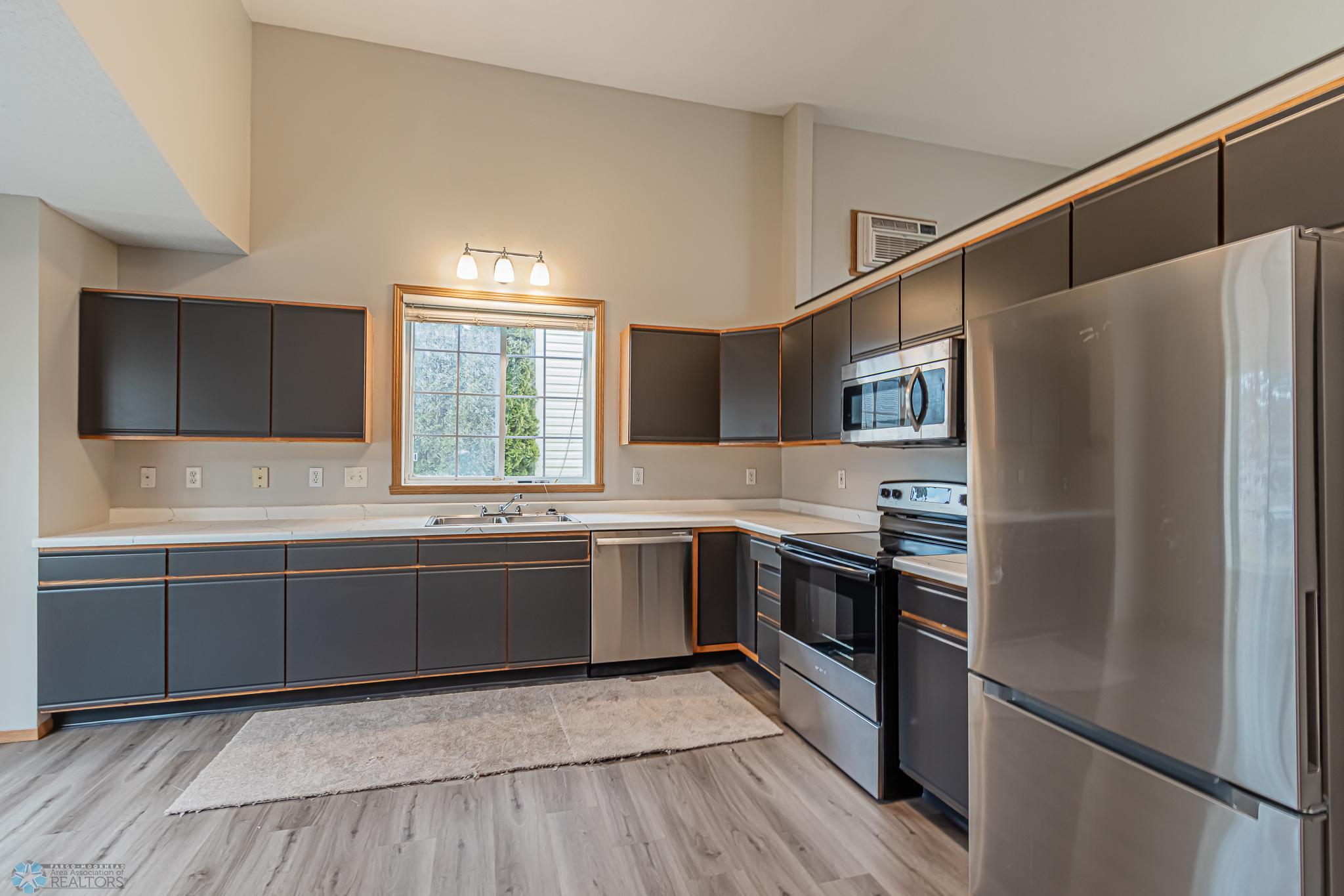 1815 56th Ave S, Fargo, ND-24.jpg