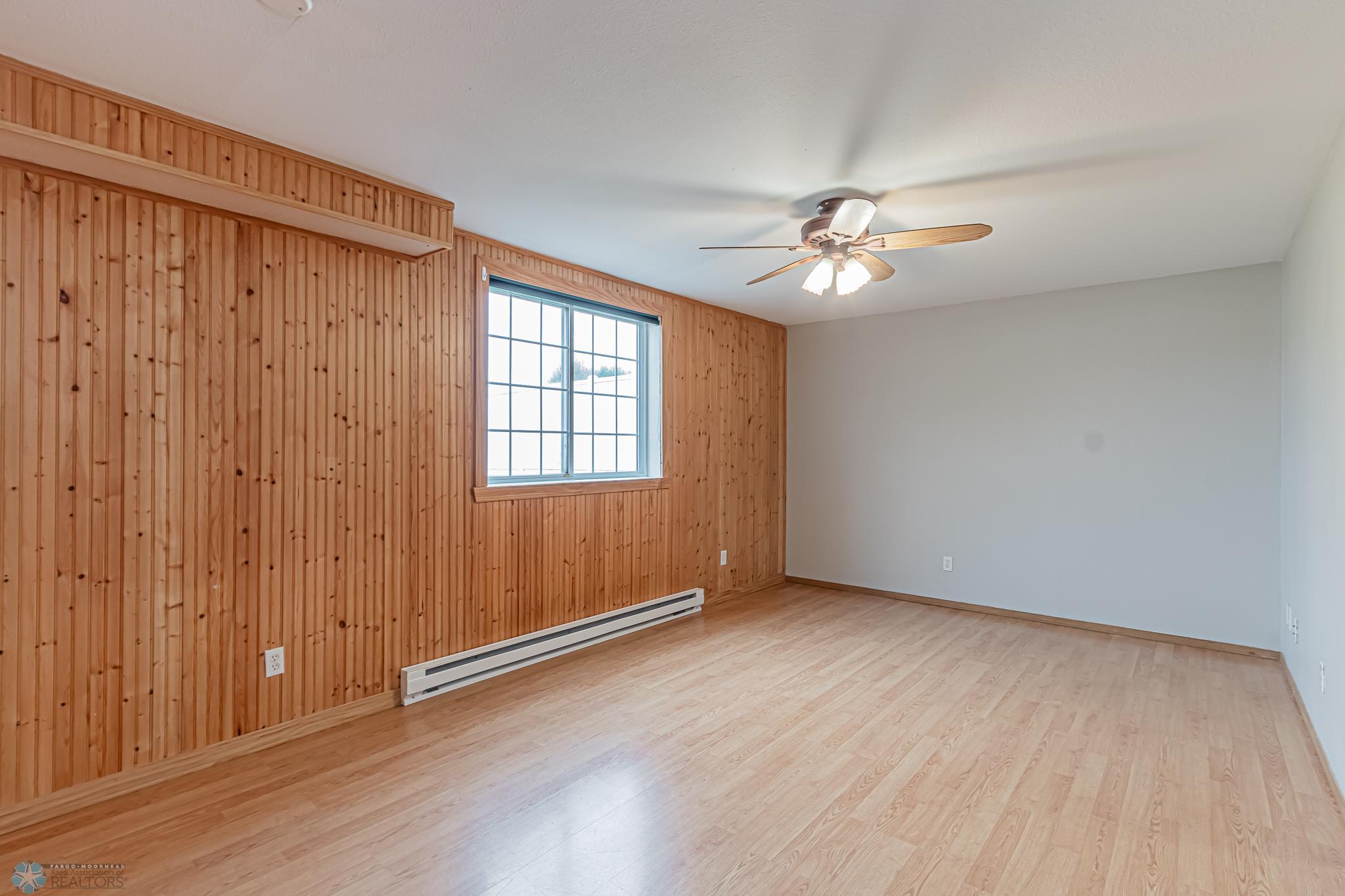 1815 56th Ave S, Fargo, ND-12.jpg