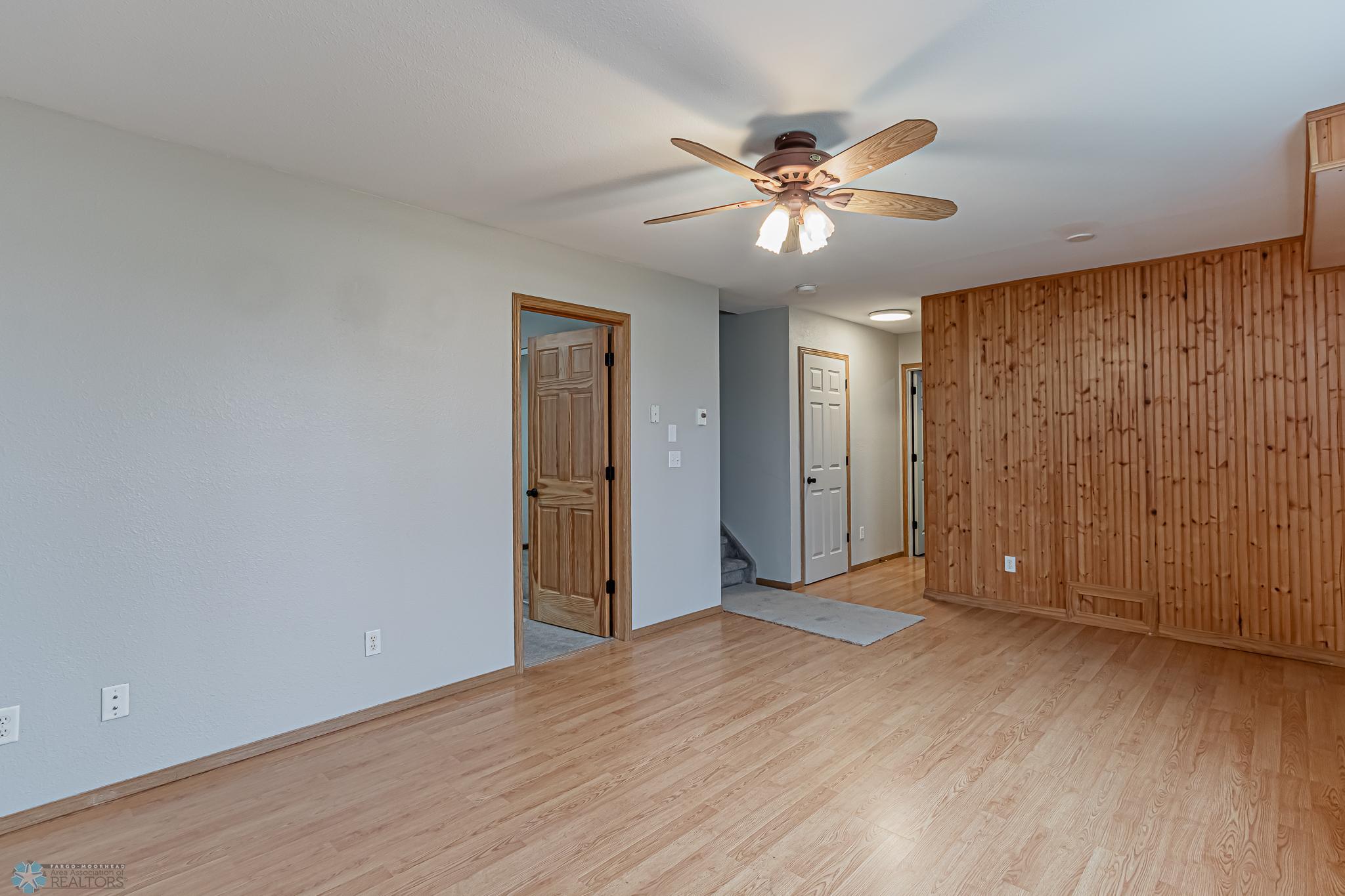 1815 56th Ave S, Fargo, ND-11.jpg
